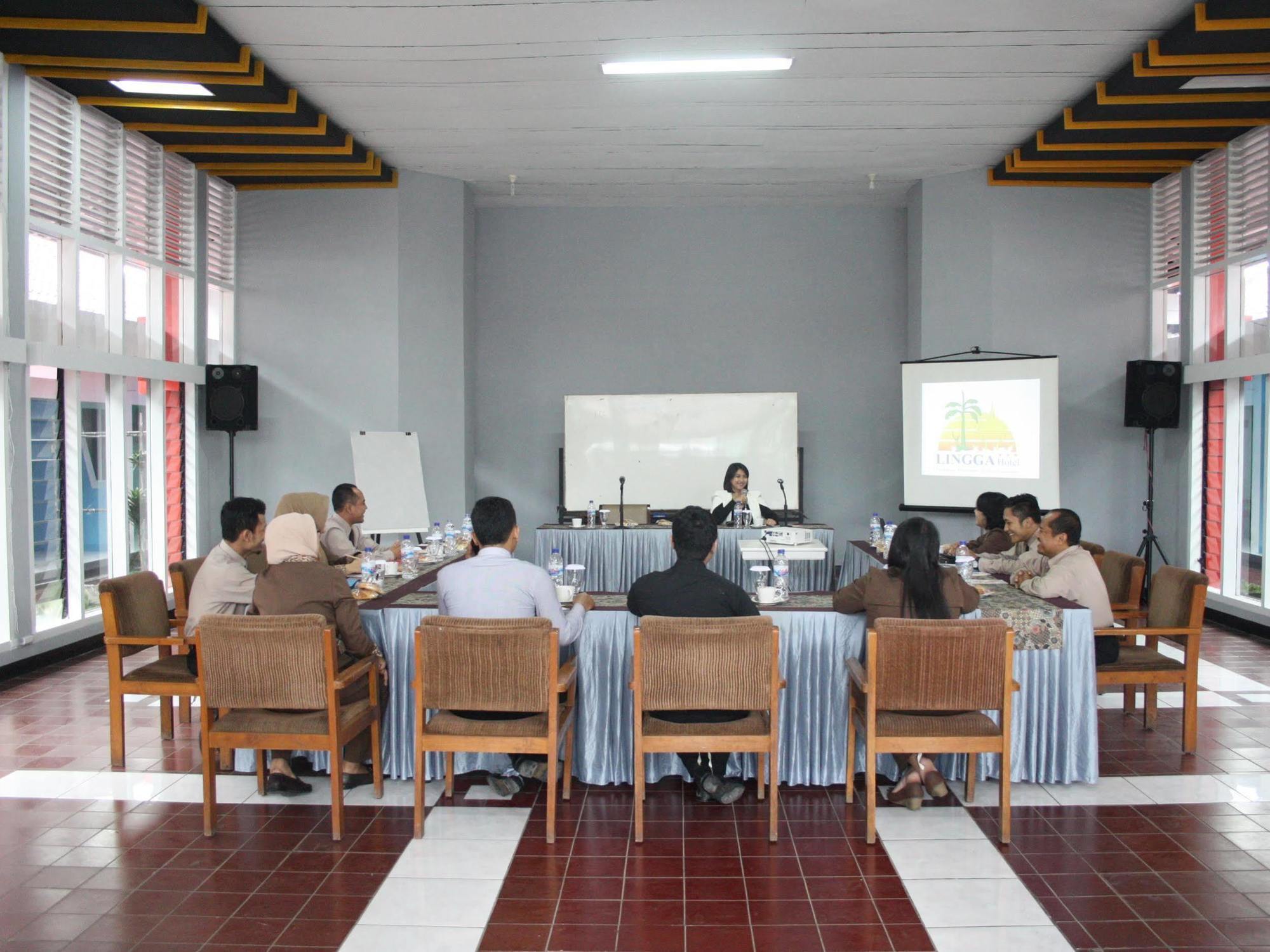 Lingga Guest House Jayagiri למבאנג מראה חיצוני תמונה